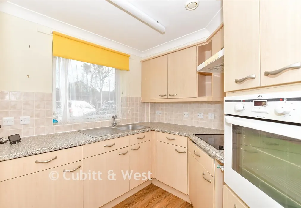 Kitchen - Anchorage Court, Marine Parade East, Lee-On-The-Solent, Hampshire - Wards of Kent