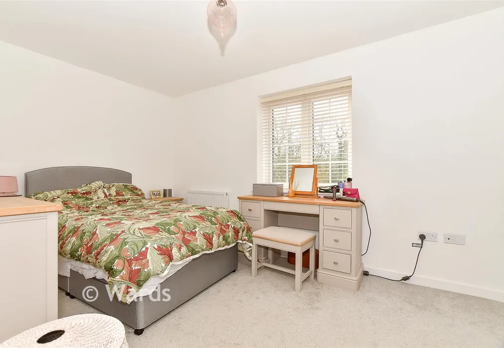 Bedroom - Elizabeth Gardens, Northiam, Rye, East Sussex - Wards of Kent