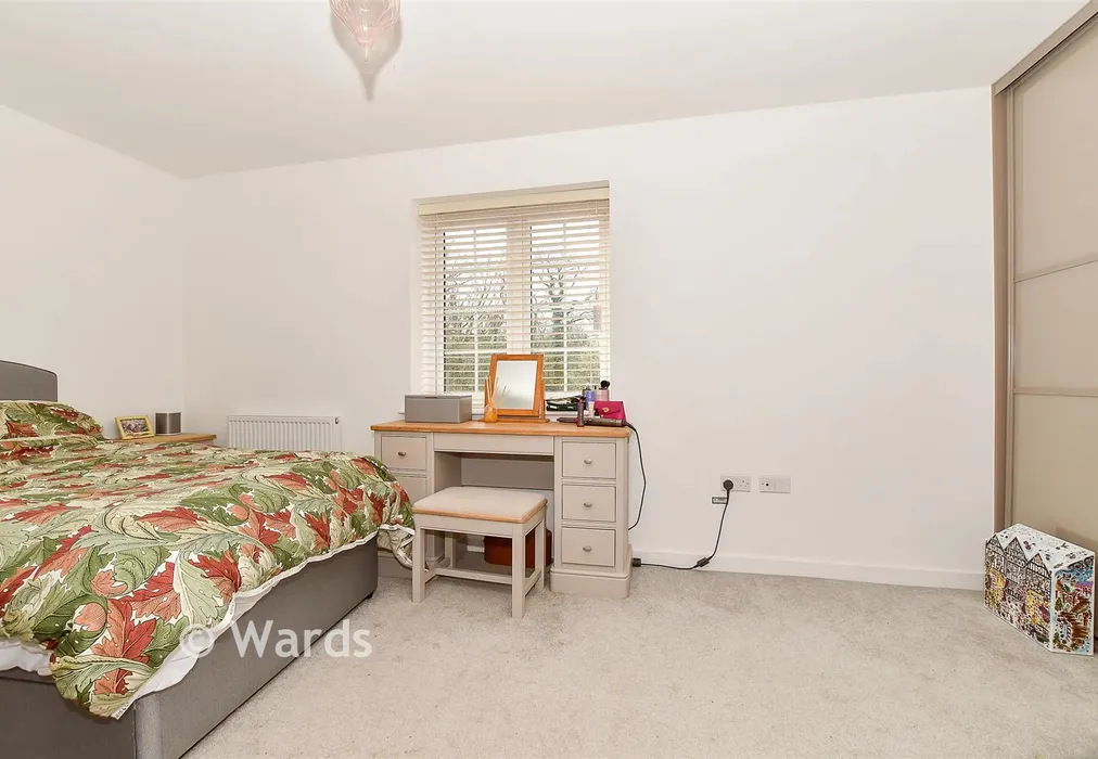 Bedroom - Elizabeth Gardens, Northiam, Rye, East Sussex - Wards of Kent