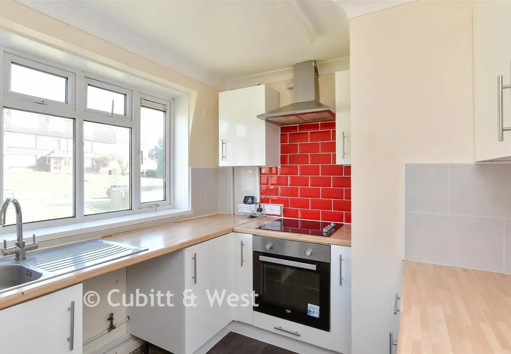 Kitchen - Chelwood Close, Brighton, East Sussex - Wards of Kent