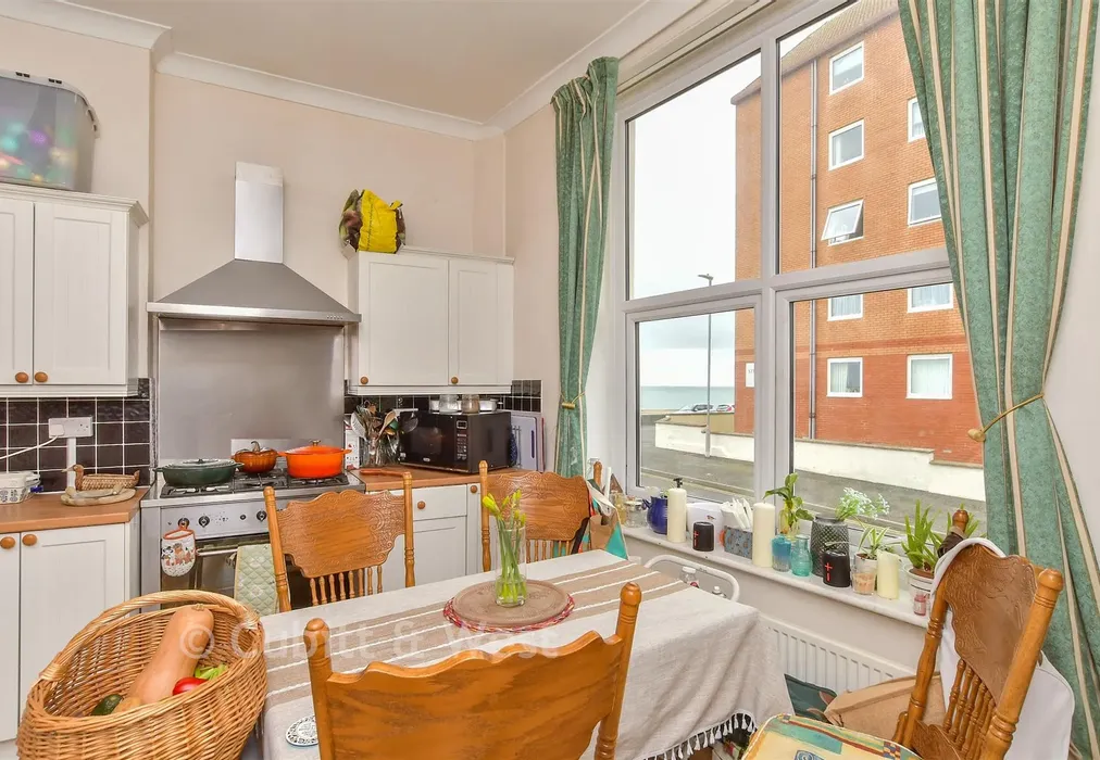 Kitchen/ Diner - Esplanade, Seaford, East Sussex - Wards of Kent