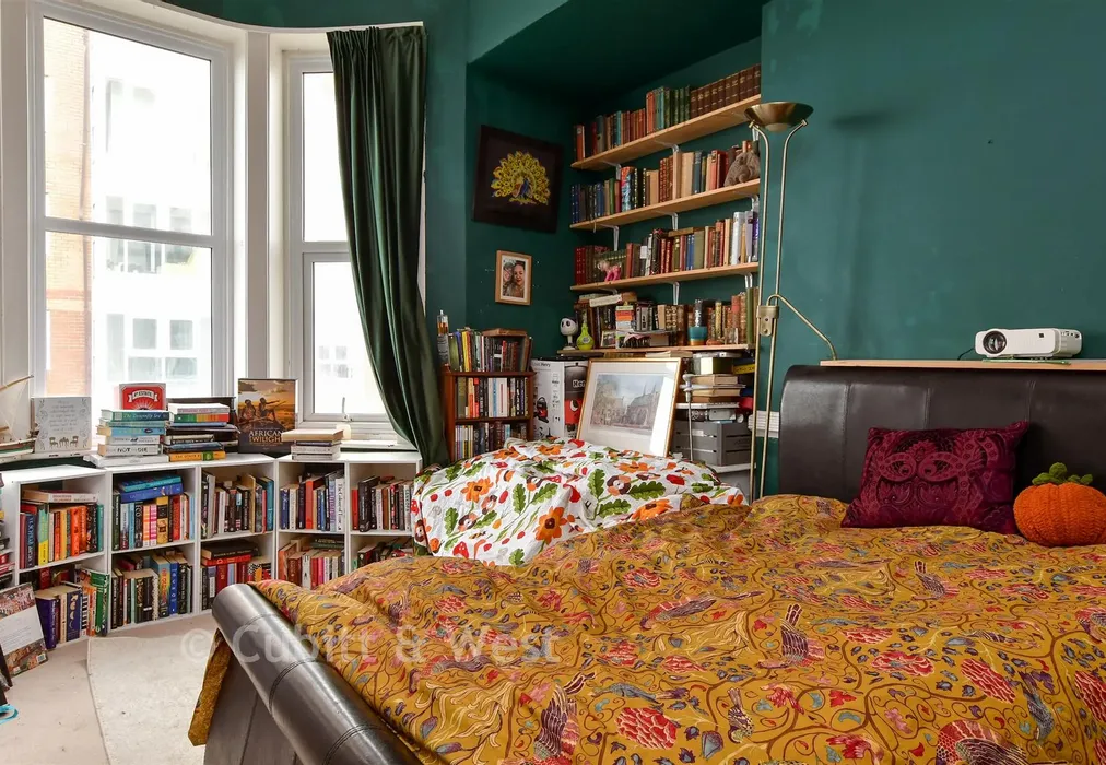 Bedroom - Esplanade, Seaford, East Sussex - Wards of Kent