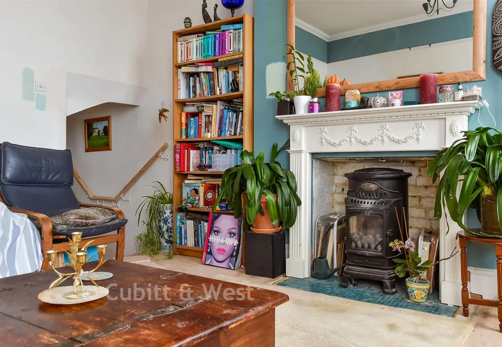 Internal Lifestyle Photograph - Esplanade, Seaford, East Sussex - Wards of Kent