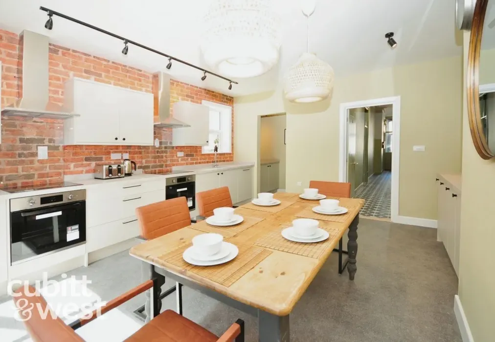  - London Road Portsmouth PO2 - Wards of Kent