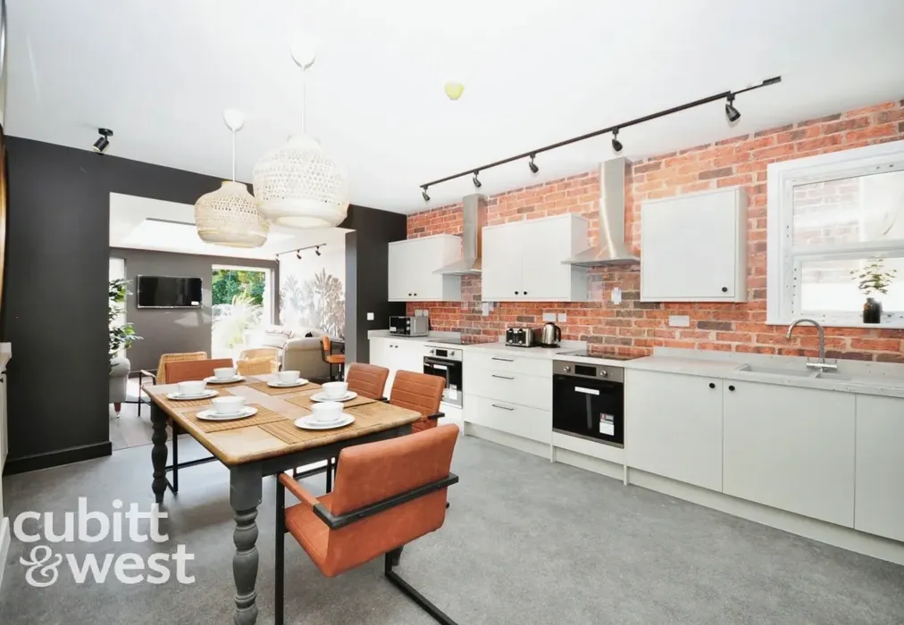  - London Road Portsmouth PO2 - Wards of Kent