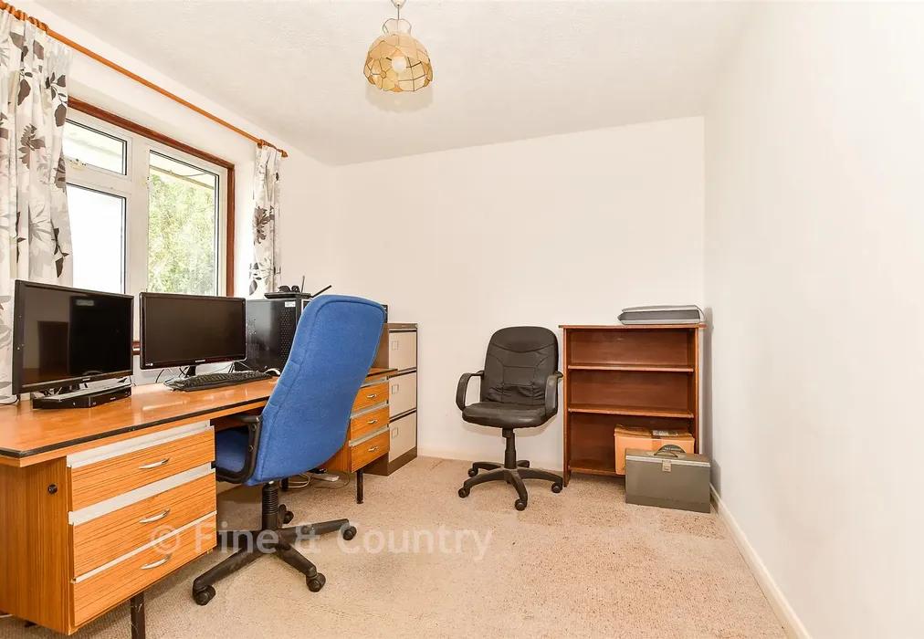 Bedroom 5/ Study - New Road, Duddleswell, Uckfield, East Sussex - Wards of Kent