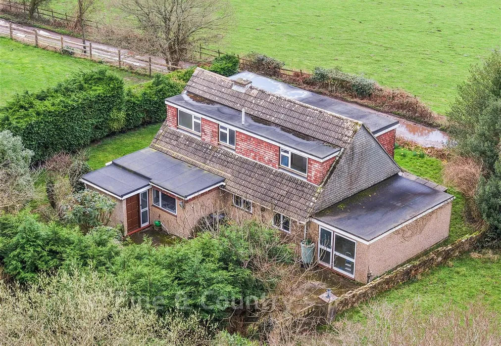 Aerial - New Road, Duddleswell, Uckfield, East Sussex - Wards of Kent