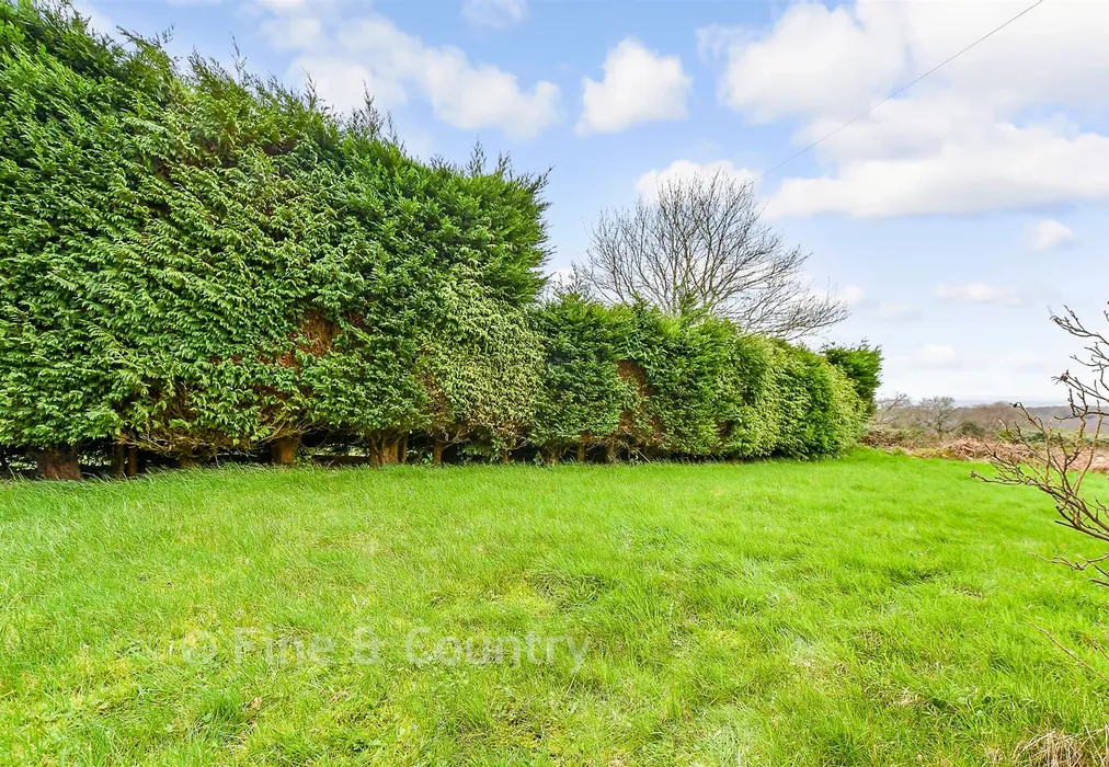 Rear Garden - New Road, Duddleswell, Uckfield, East Sussex - Wards of Kent