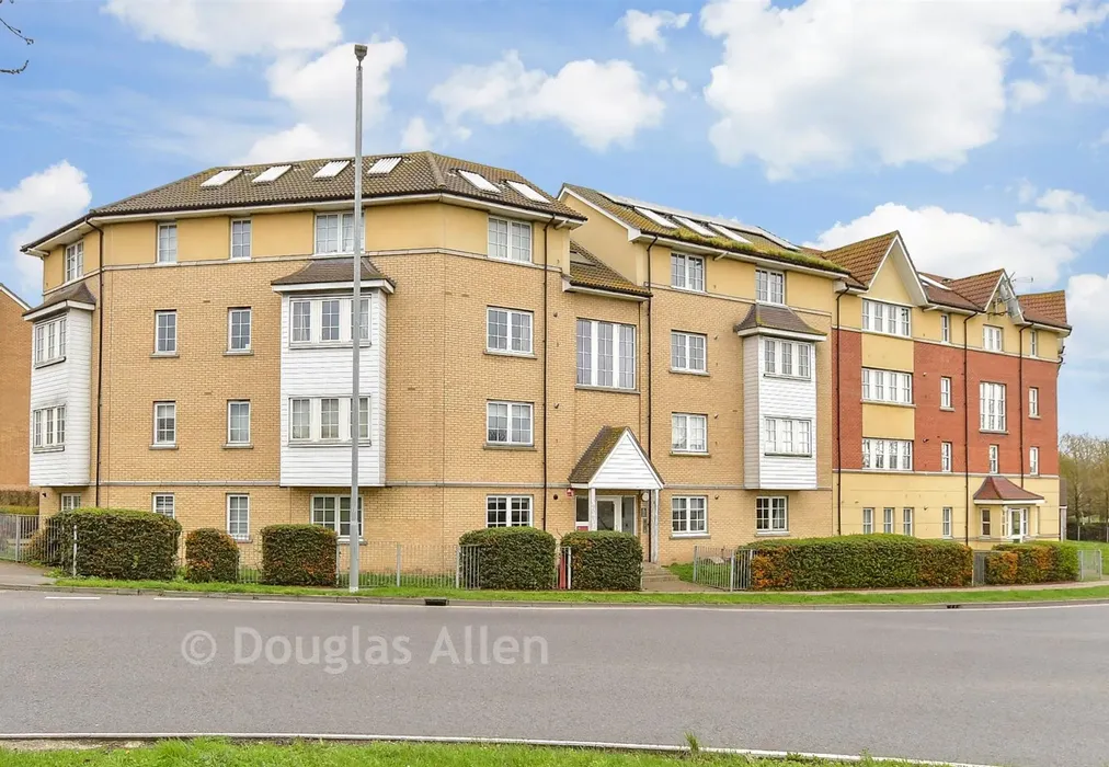 External (Web) - Gainsborough Close, Basildon, Essex - Wards of Kent
