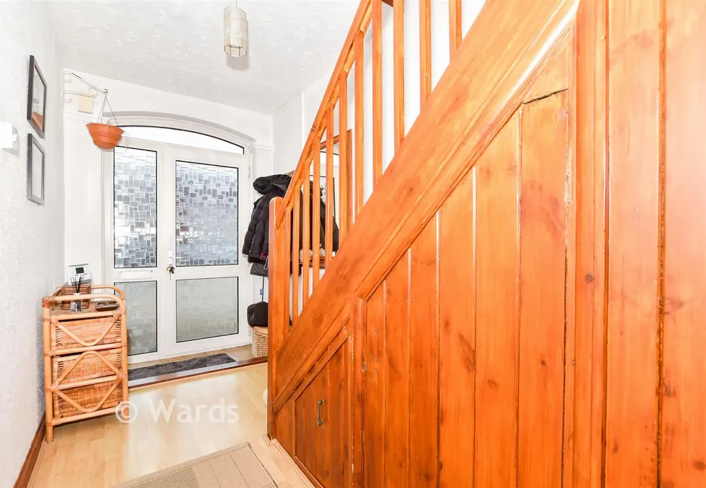 Entrance Hall - Plains Avenue, Maidstone, Kent - Wards of Kent