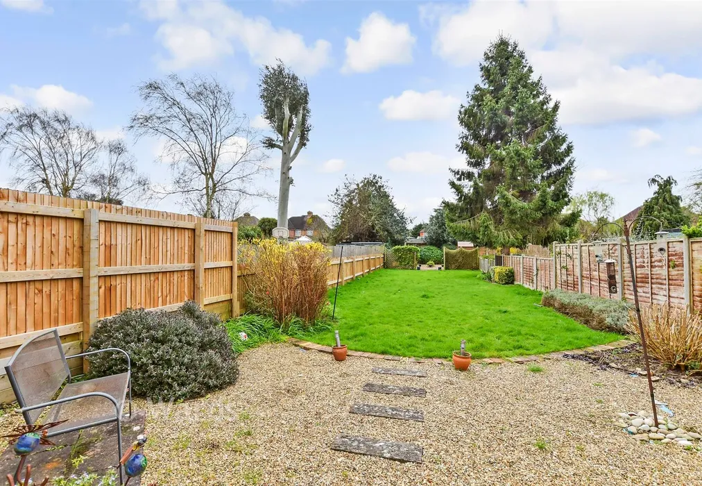 Rear Garden - Plains Avenue, Maidstone, Kent - Wards of Kent