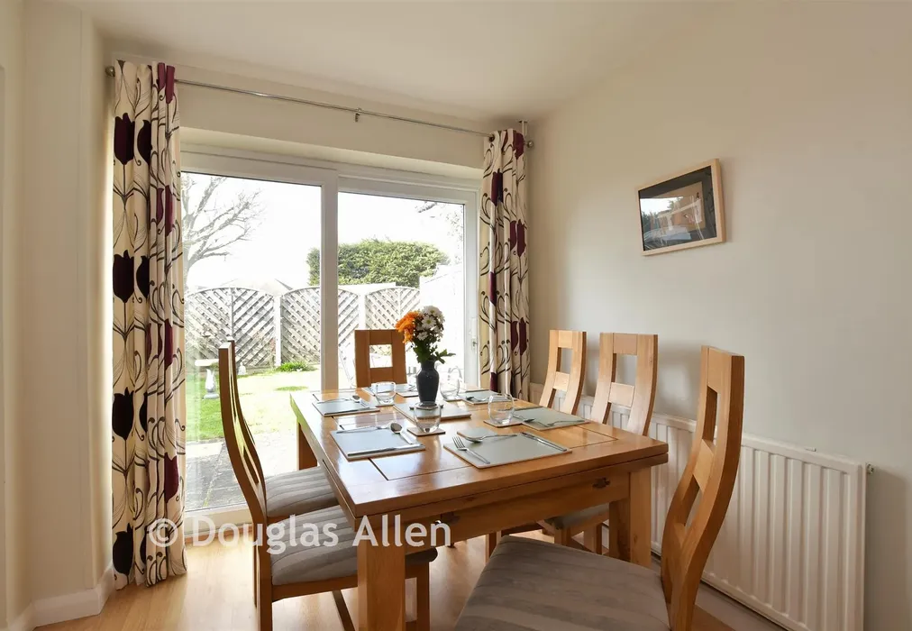 Dining Area - Viking Way, Runwell, Wickford, Essex - Wards of Kent