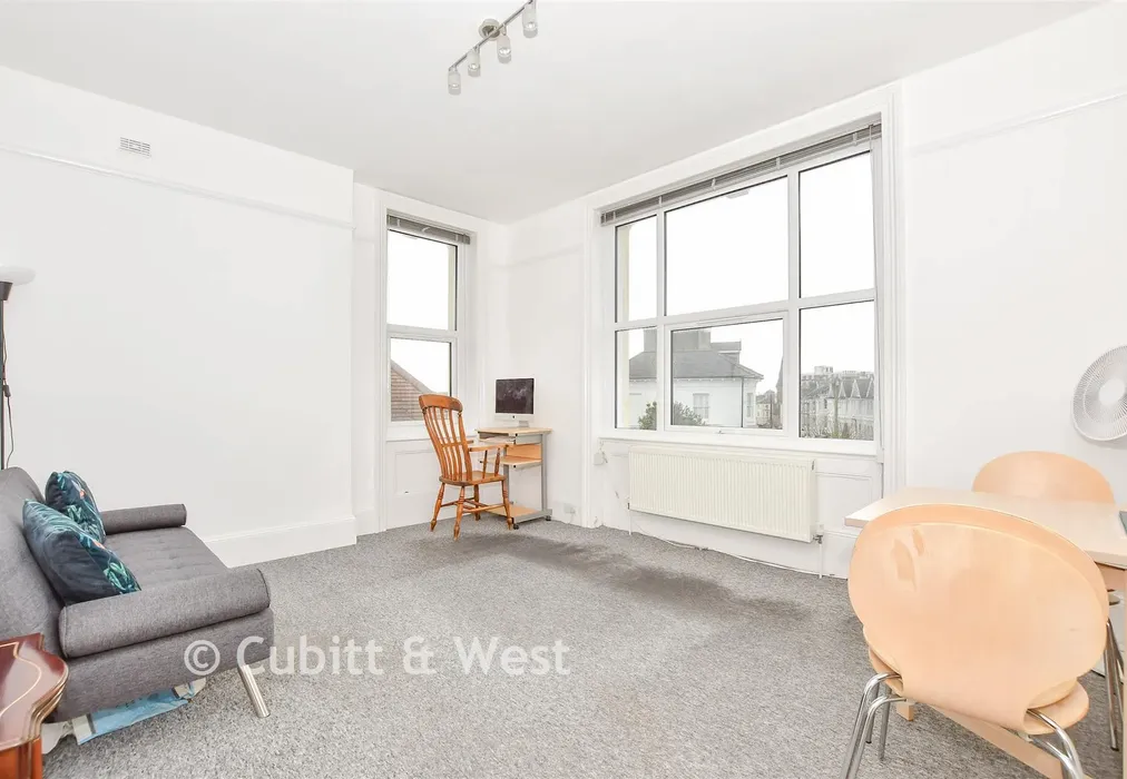Lounge/Diner - Stanford Road, Brighton, East Sussex - Wards of Kent