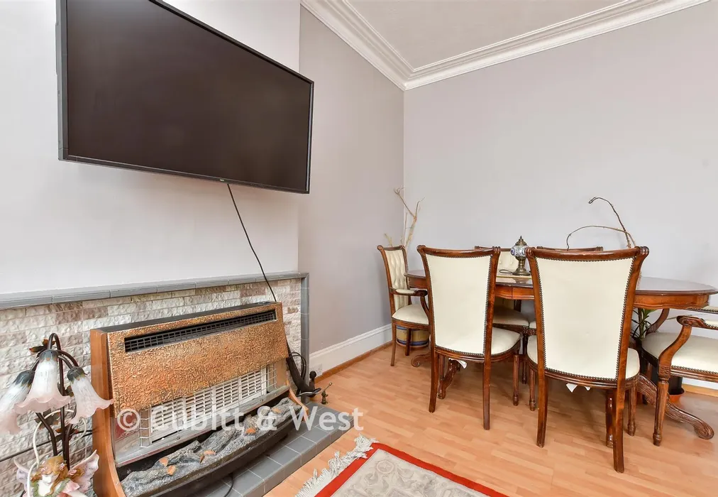 Lounge - Sanderstead Road, South Croydon, Surrey - Wards of Kent