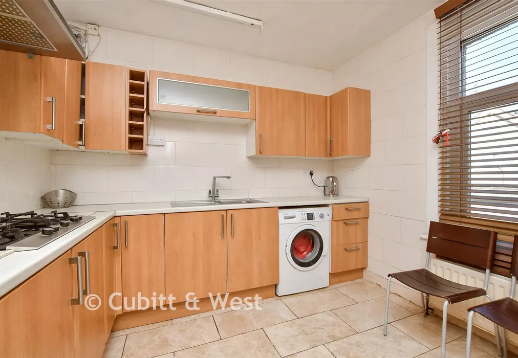 Kitchen - Sanderstead Road, South Croydon, Surrey - Wards of Kent