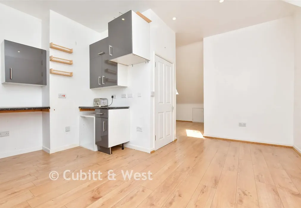Bedroom 4 - Sanderstead Road, South Croydon, Surrey - Wards of Kent