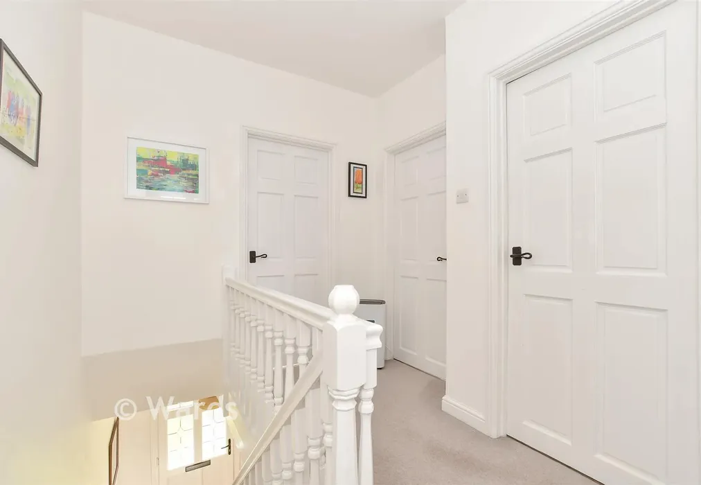 Landing - Roethorne Gardens, Tenterden, Kent - Wards of Kent