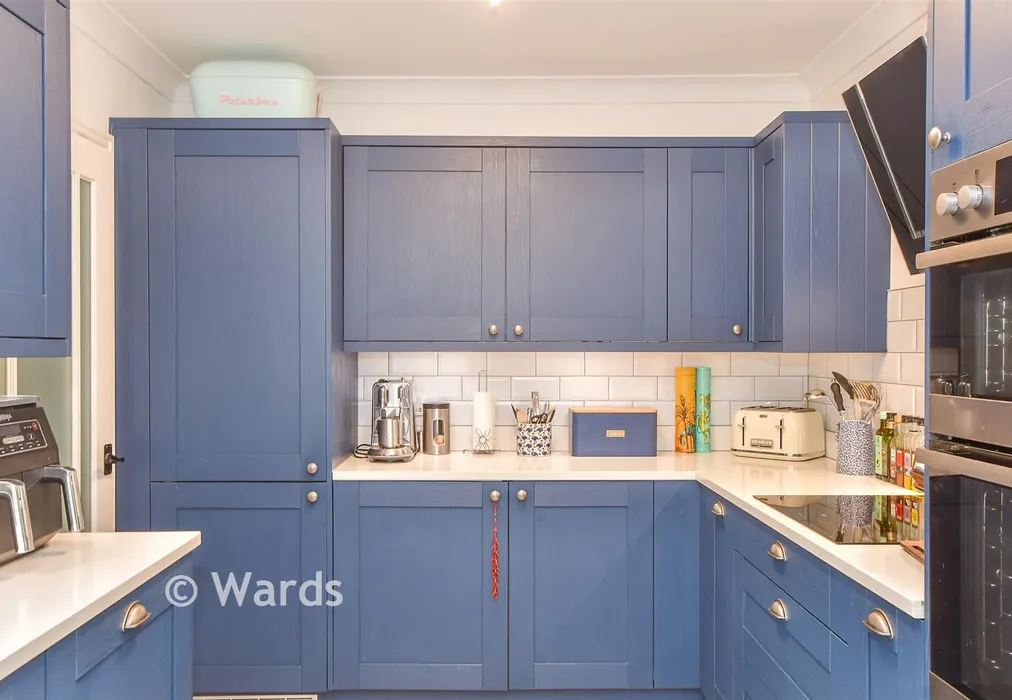 Internal Lifestyle Photograph - Roethorne Gardens, Tenterden, Kent - Wards of Kent