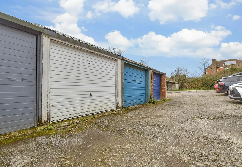 Garage - Roethorne Gardens, Tenterden, Kent - Wards of Kent