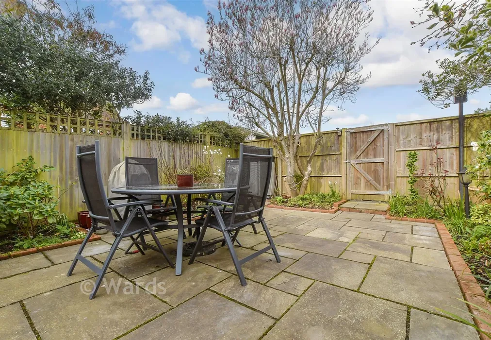 Patio / Decking - Roethorne Gardens, Tenterden, Kent - Wards of Kent