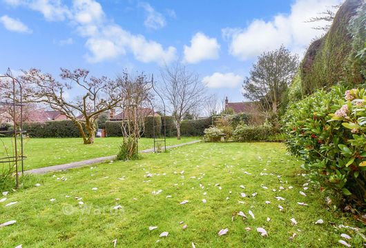 Roethorne Gardens, Tenterden, Kent - Wards of Kent