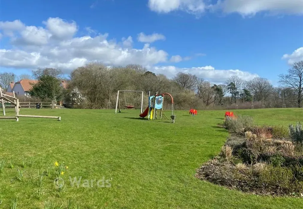 Surrounding Area - Tulip Drive, Ashford, Kent - Wards of Kent