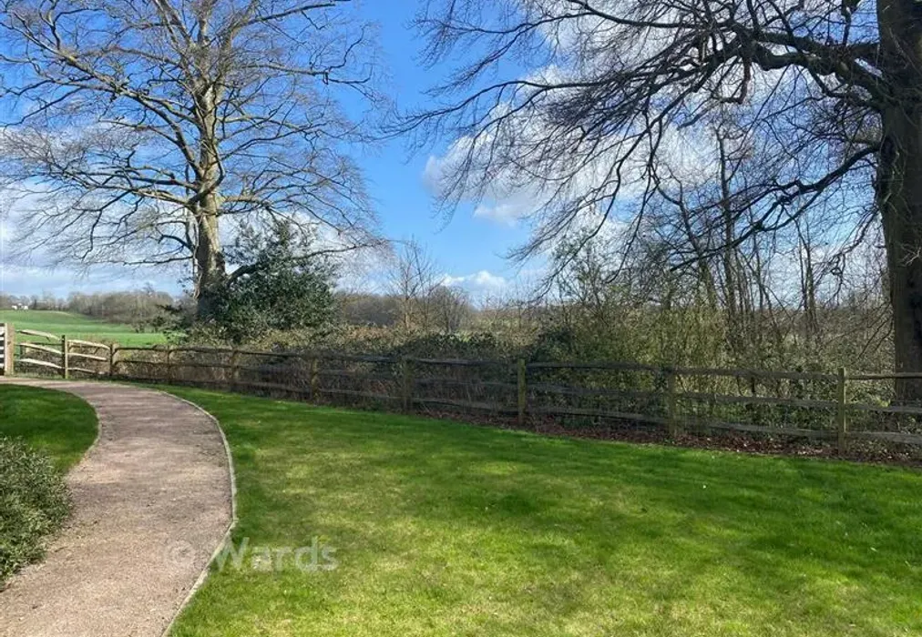 Surrounding Area - Tulip Drive, Ashford, Kent - Wards of Kent