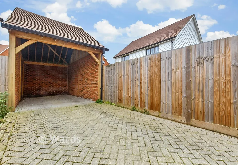 Driveway/Parking - Tulip Drive, Ashford, Kent - Wards of Kent