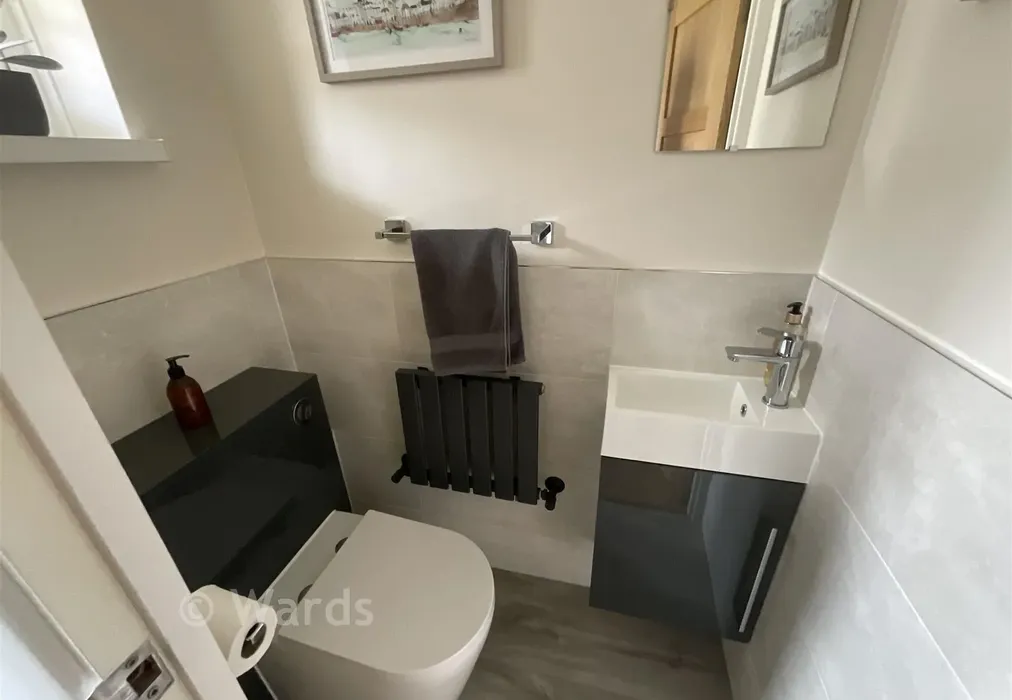 Cloakroom - Tufa Close, Walderslade, Chatham, Kent - Wards of Kent