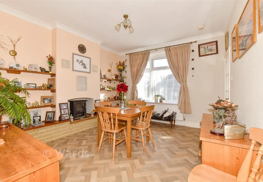 Dining Room - Sweechgate, Broad Oak, Canterbury, Kent - Wards of Kent