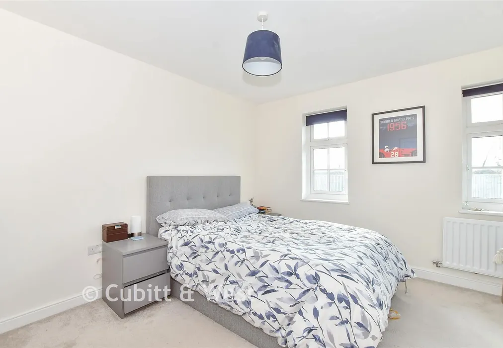 Bedroom 1 - Cassia Road, Chichester, West Sussex - Wards of Kent