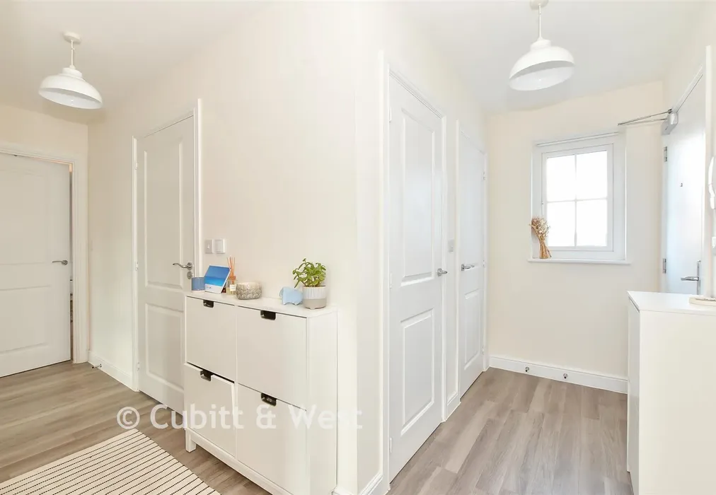 Internal Lifestyle Photograph - Cassia Road, Chichester, West Sussex - Wards of Kent