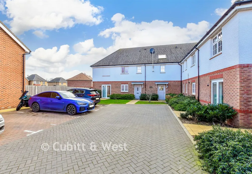 Driveway/Parking - Cassia Road, Chichester, West Sussex - Wards of Kent