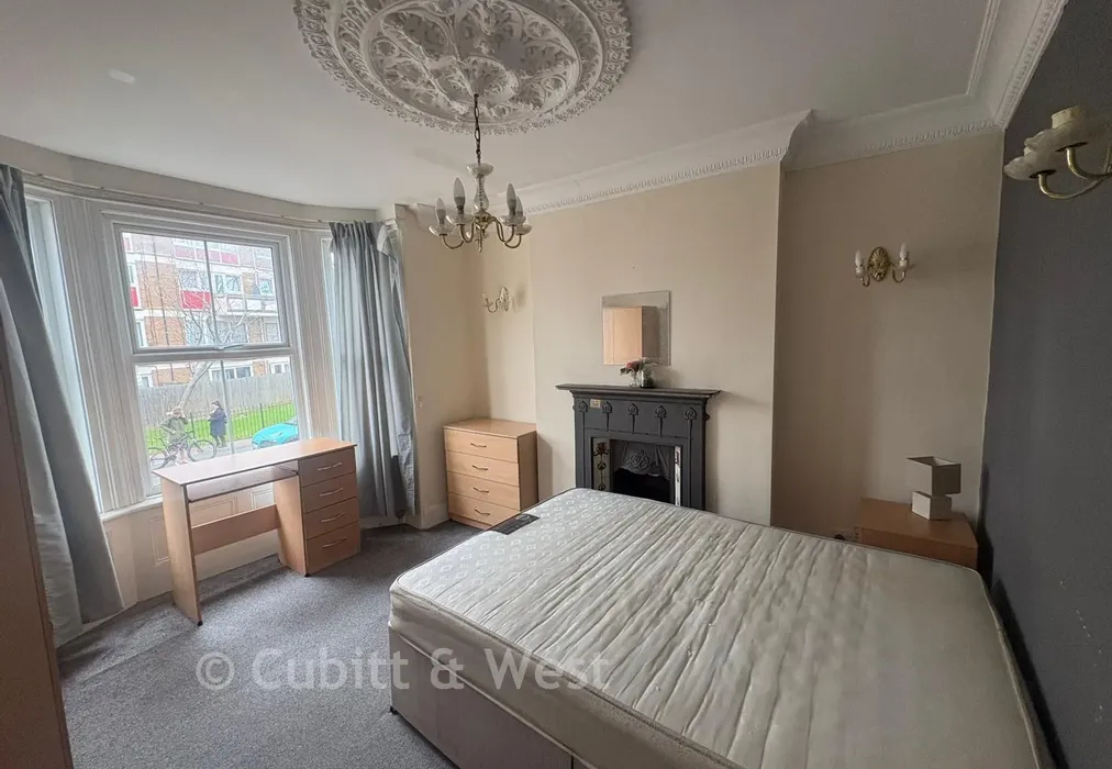 Bedroom - Cottage Grove, Southsea, Hampshire - Wards of Kent