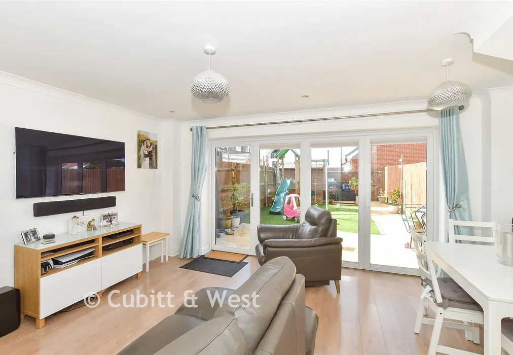 Lounge - Huxley Drive, Oxted, Surrey - Wards of Kent