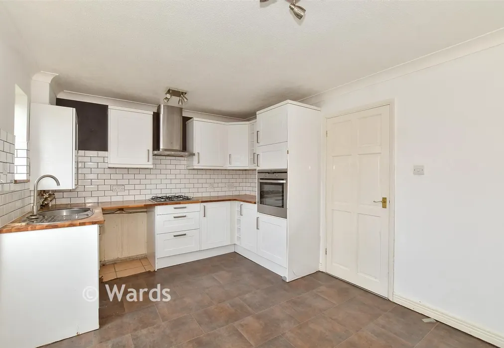 Kitchen - Church Meadow, Deal, Kent - Wards of Kent