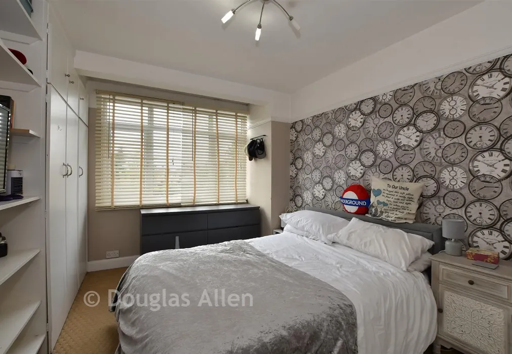 Bedroom 2 - Brian Road, Romford, Essex - Wards of Kent