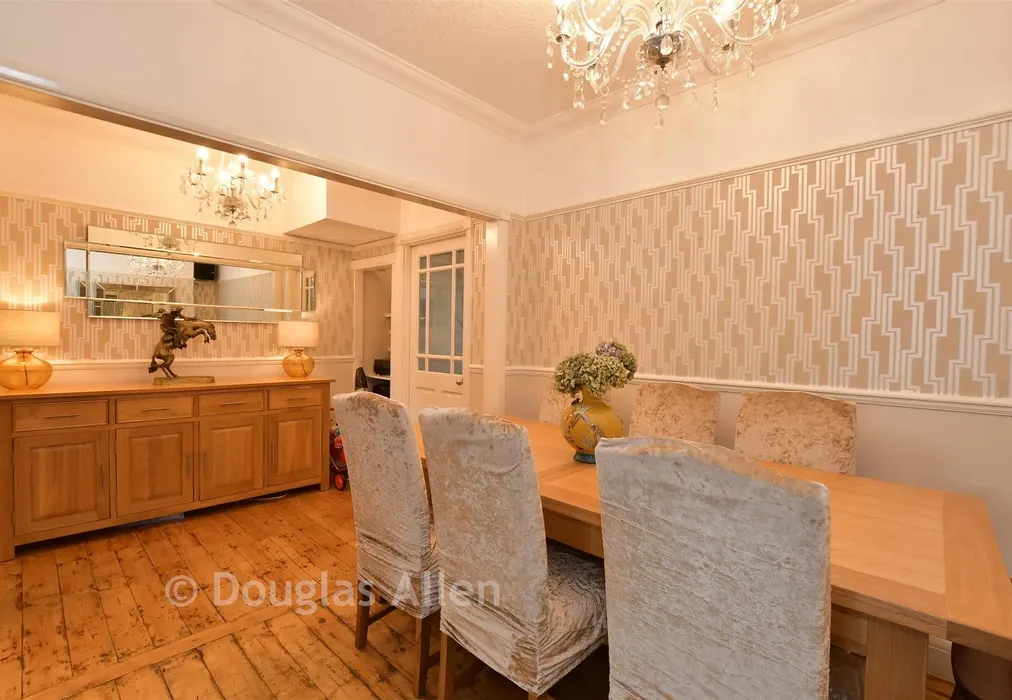 Dining Area - Brian Road, Romford, Essex - Wards of Kent