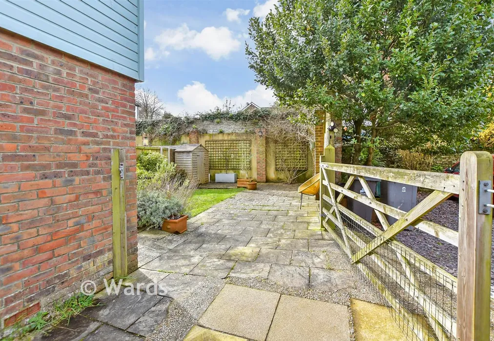 Rear Garden - Well Lane, St Margarets-At-Cliffe, Dover, Kent - Wards of Kent