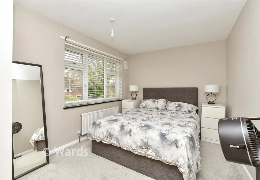 Bedroom 1 - Sheerstone, Iwade, Sittingbourne, Kent - Wards of Kent