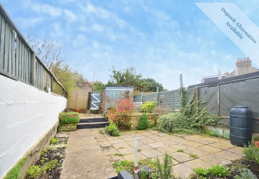 Garden - Penfold Road Folkestone CT19 - Wards of Kent