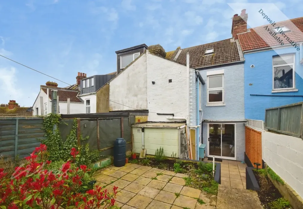 Garden - Penfold Road Folkestone CT19 - Wards of Kent