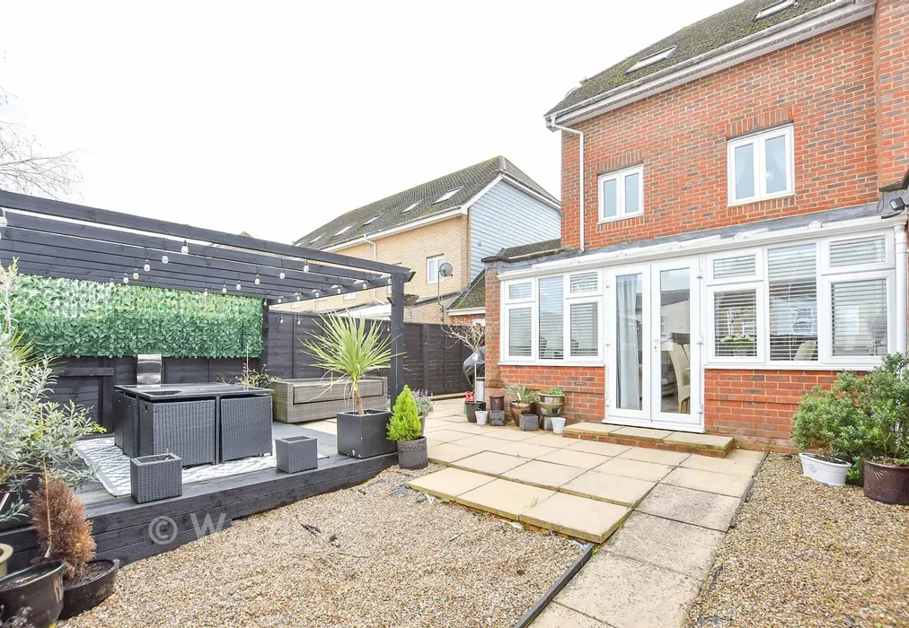 Rear Garden - Eaton Place, Larkfield, Aylesford, Kent - Wards of Kent