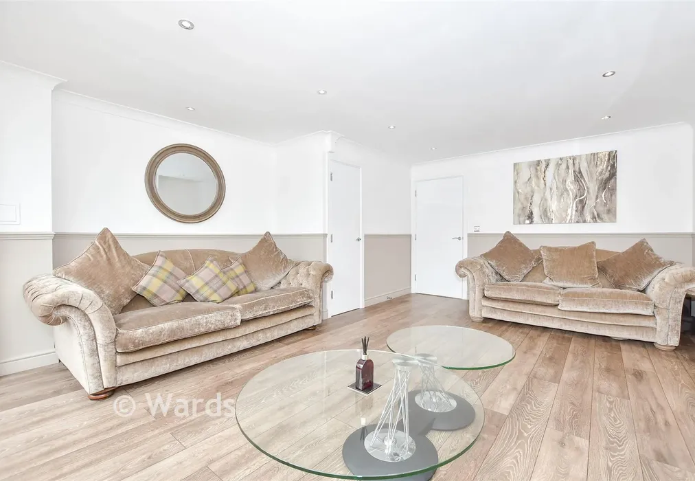 Lounge/Diner - Eaton Place, Larkfield, Aylesford, Kent - Wards of Kent