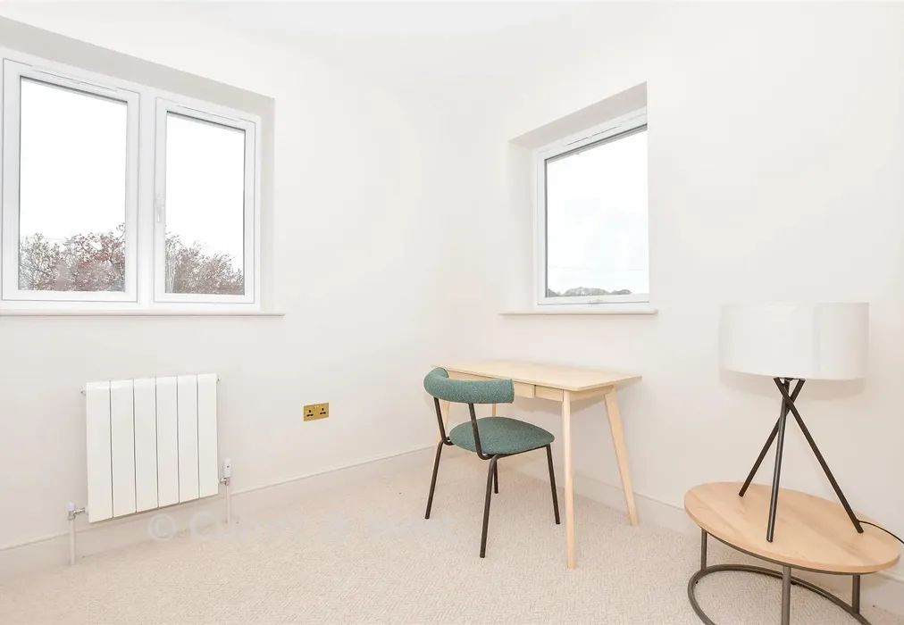 Bedroom 4 - Overhill Drive, Brighton, East Sussex - Wards of Kent
