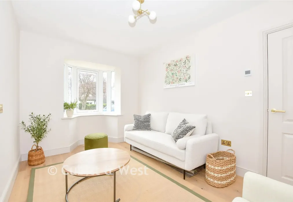 Lounge - Overhill Drive, Brighton, East Sussex - Wards of Kent