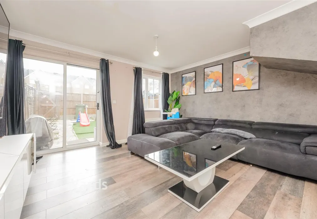 Lounge - Watling Street, Dartford, Kent - Wards of Kent