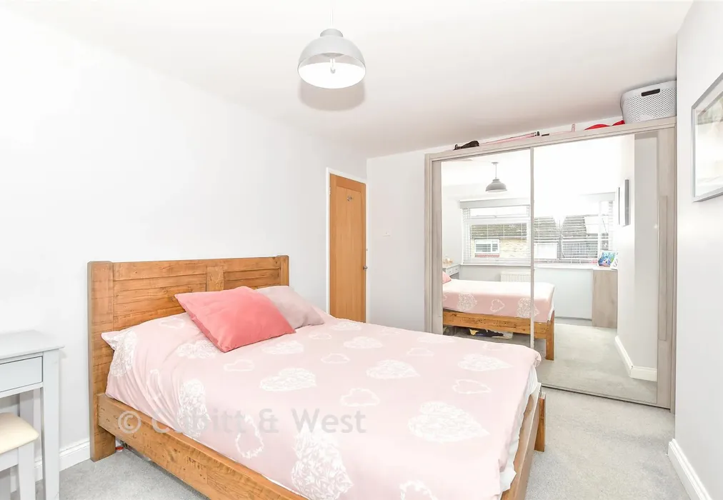 Bedroom 1 - Oaklea Close, Widley, Waterlooville, Hampshire - Wards of Kent
