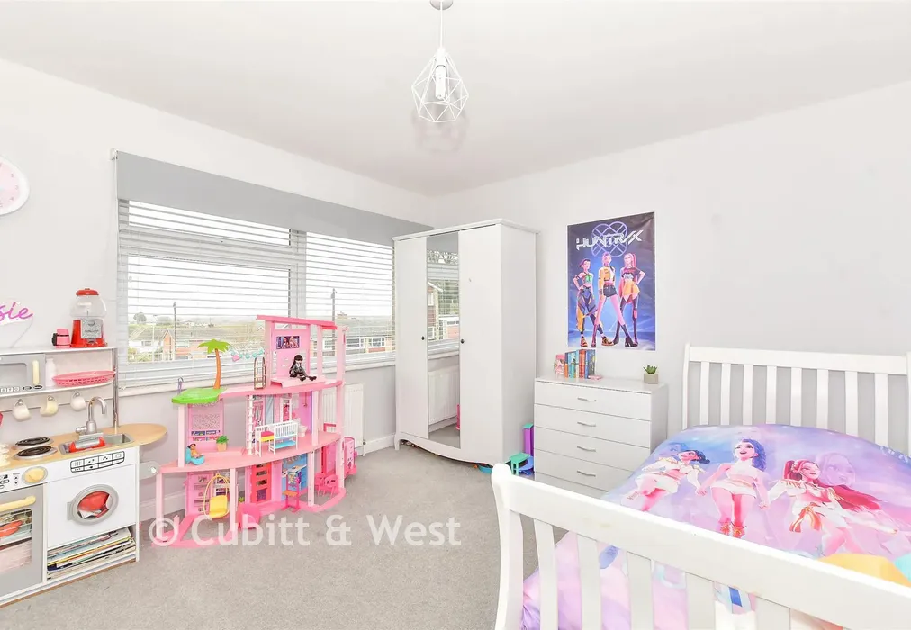 Bedroom 2 - Oaklea Close, Widley, Waterlooville, Hampshire - Wards of Kent