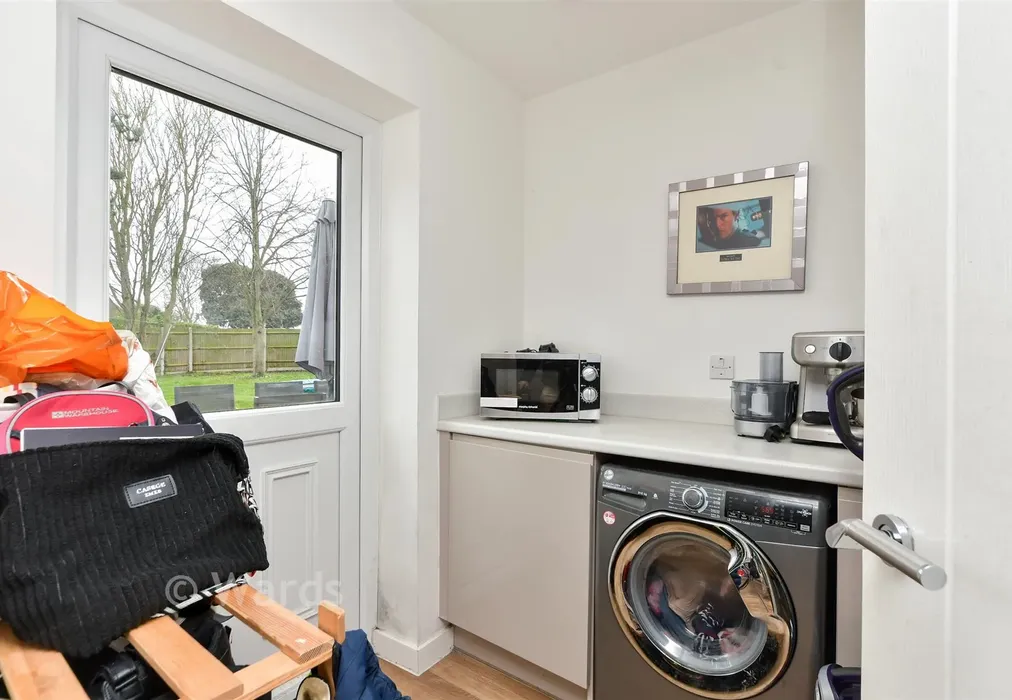 Utility Room - Sunrise Close, Margate, Kent - Wards of Kent